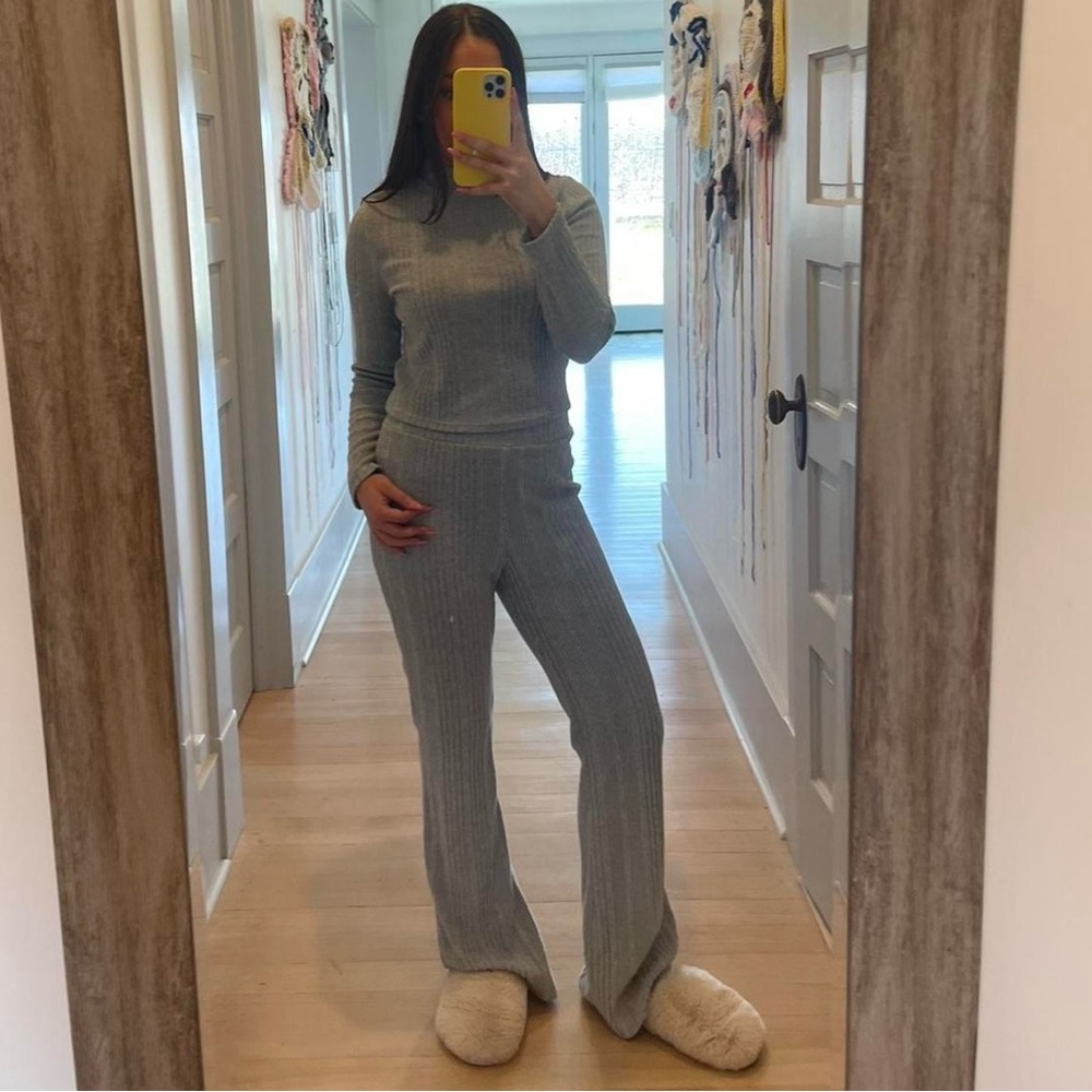 Gray Ribbed Knit Women's Set